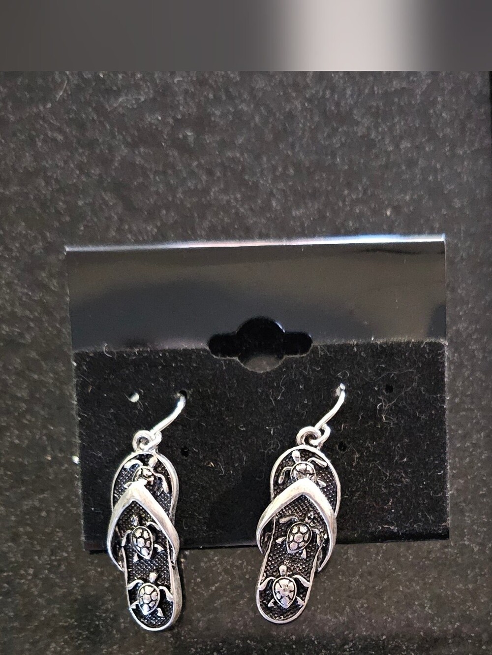 Flip Flop Dangle Earrings – Silver Tone Beach Sandals